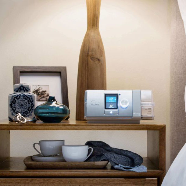 ResMed AirCurve 10 VAuto Nightstand ResMed AirCurve 10 VAuto Nightstand